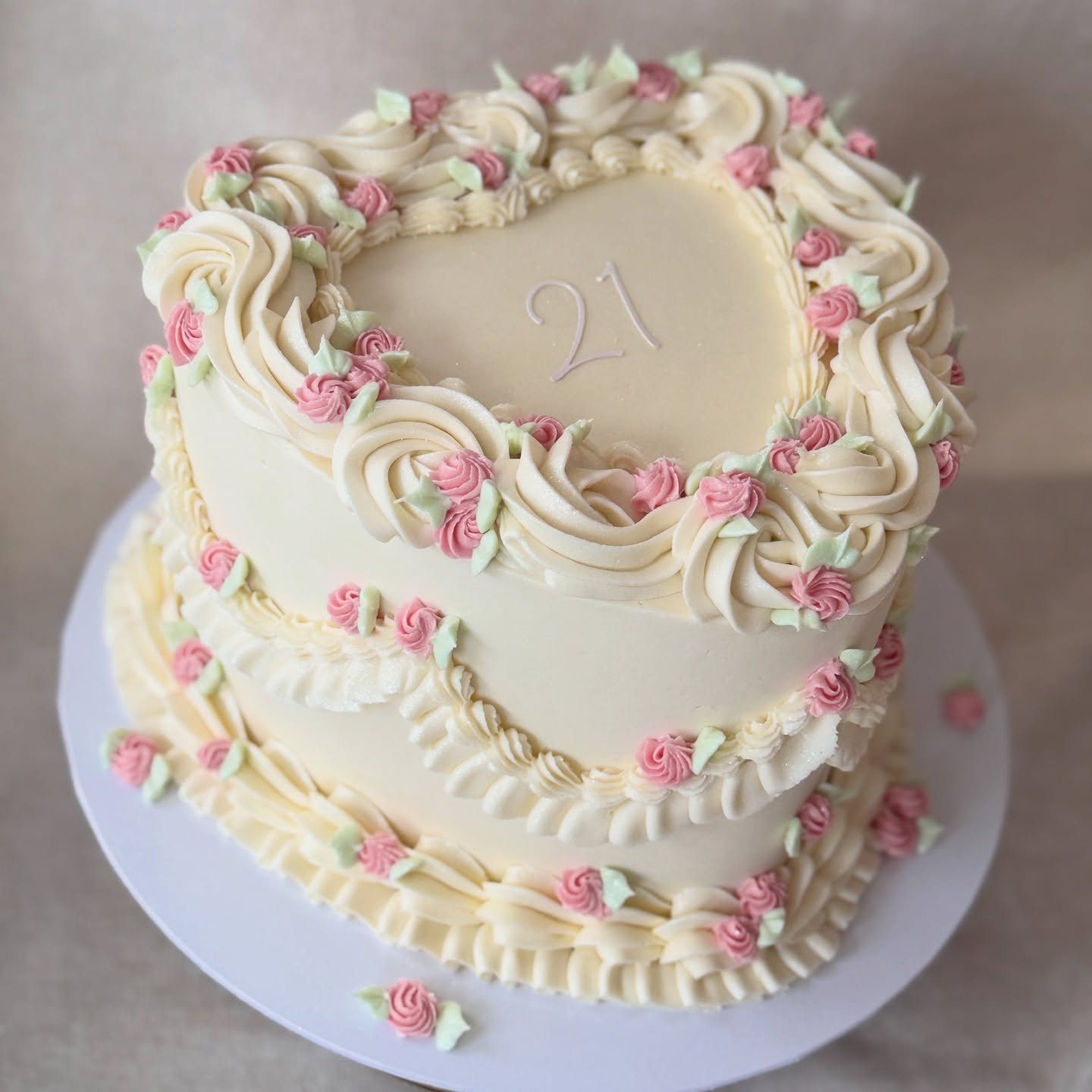 Heart shaped vintage piped cake